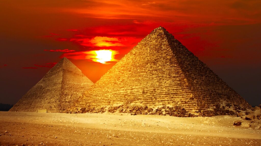 Comment se manifeste l'ego ? Avec un système de hiérarchie pyramidale !